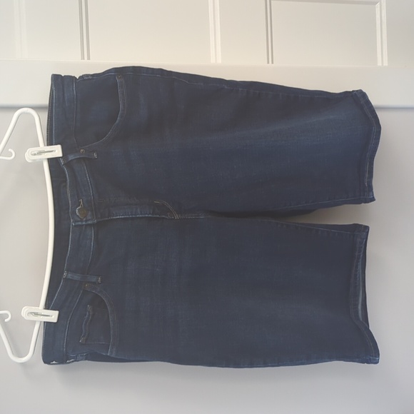 Levi's dark blue Bermuda jean shorts - Picture 1 of 3